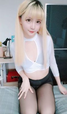 大胸年轻继拇电影