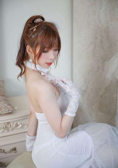 箱中女孩
