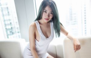 《美丽教师》在线观看