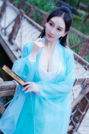 双人床上打扑克又痛又叫