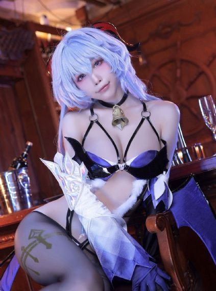 鲨鱼女孩