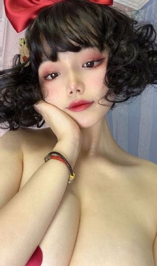 善良的女秘书的目的观看