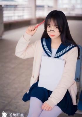 电影女机器人
